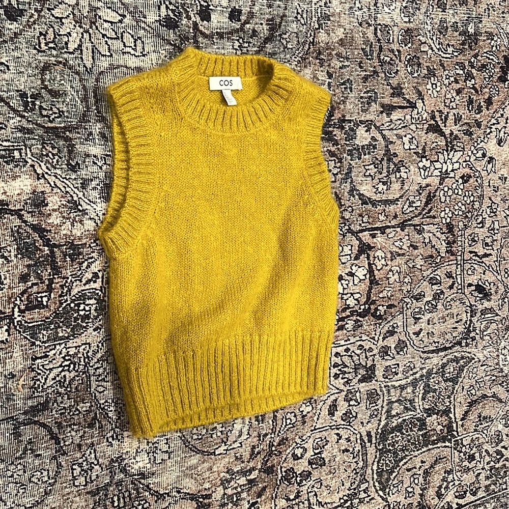 COS KNITTED MOHAIR TANK VEST